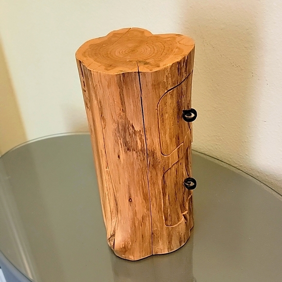 Artisan made wood trinket box - Picture 3 of 8